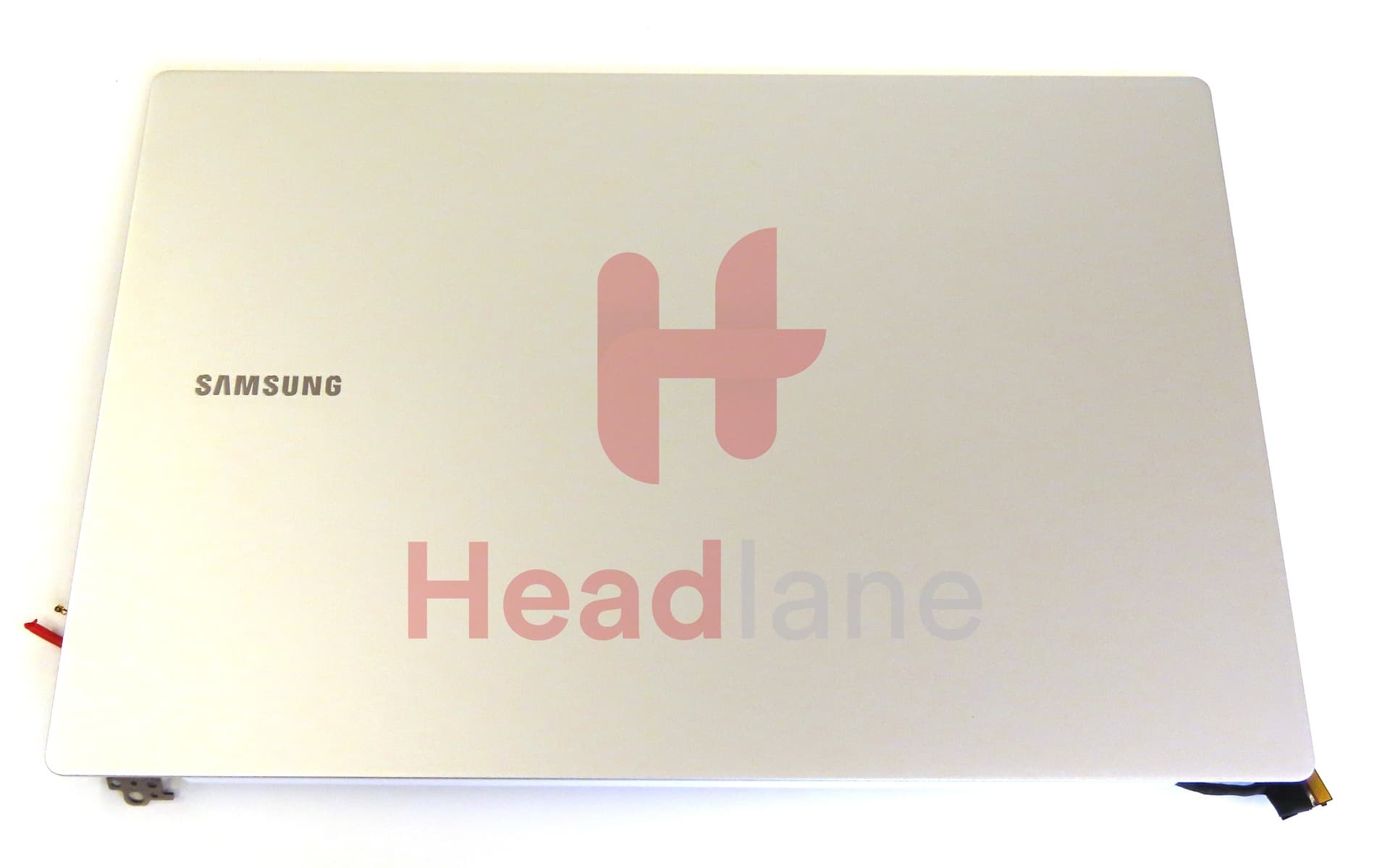 Samsung NP930XDB Galaxy Book Pro LCD Display / Screen - Silver - view 2