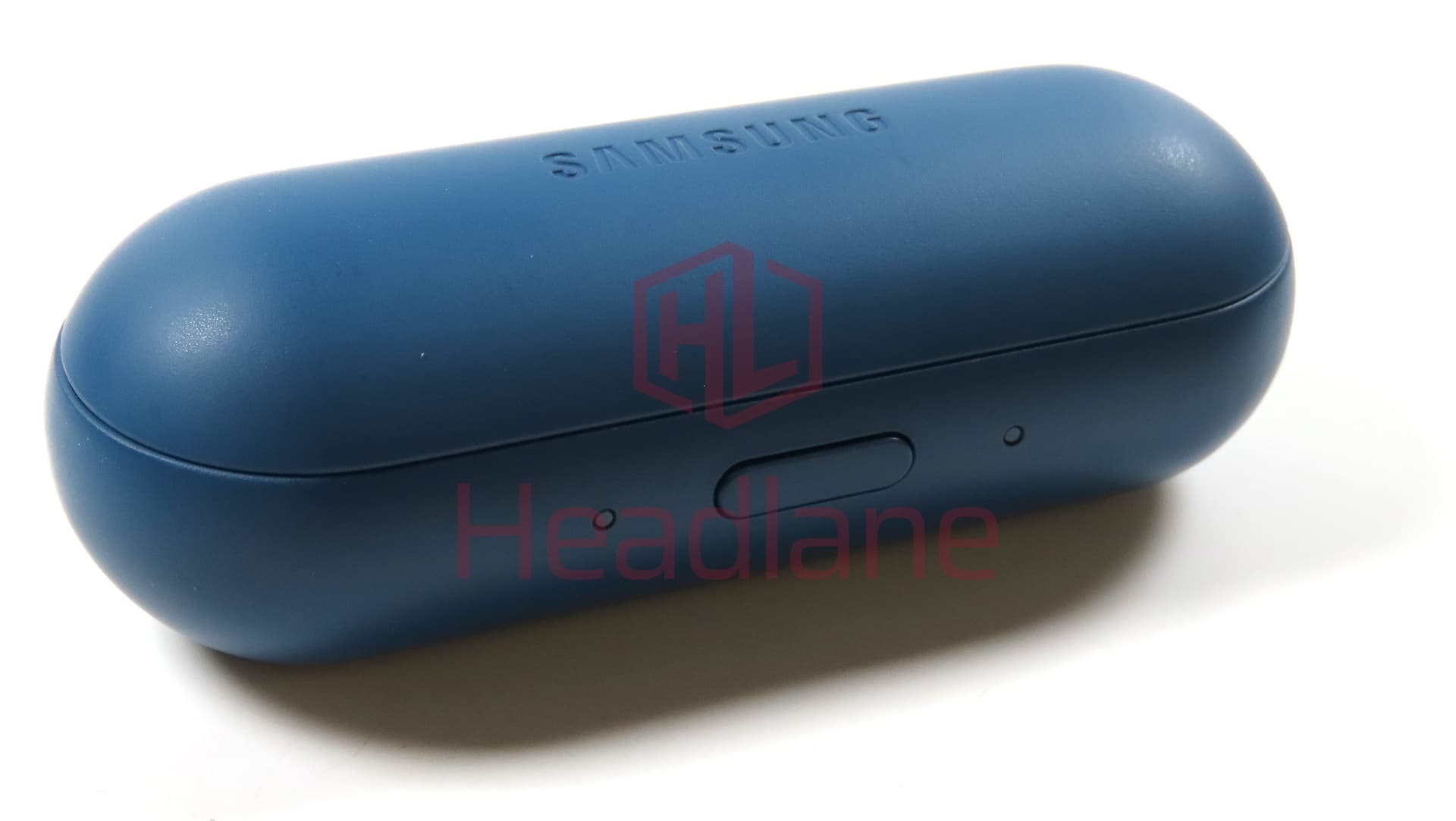 Samsung SM-R150 Gear IconX Charging Cradle / Case - Blue - view 3