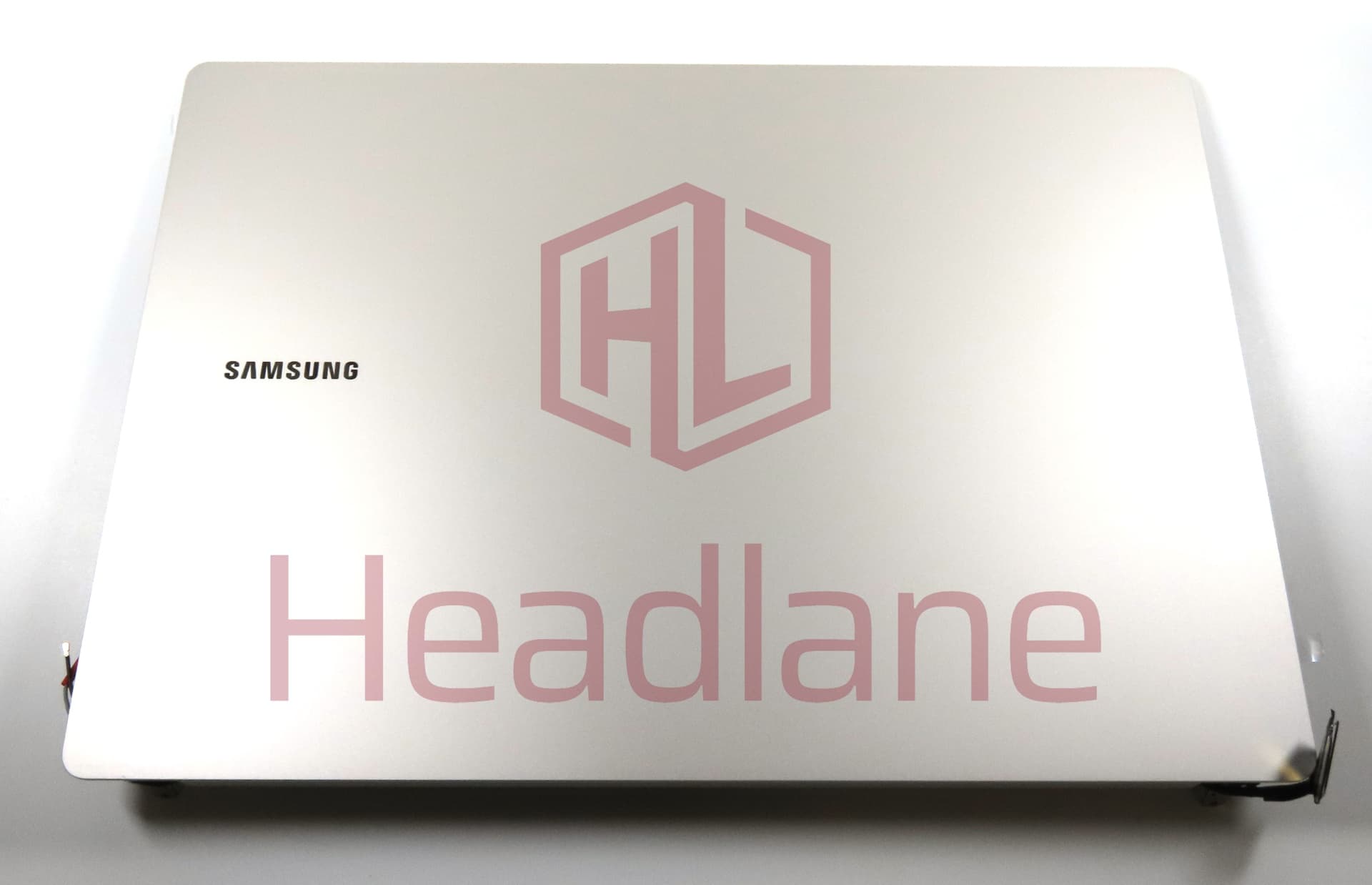 Samsung NP960XFG Galaxy Book3 Pro LCD Display / Screen + Touch + Lid + Hinge - Beige - view 2