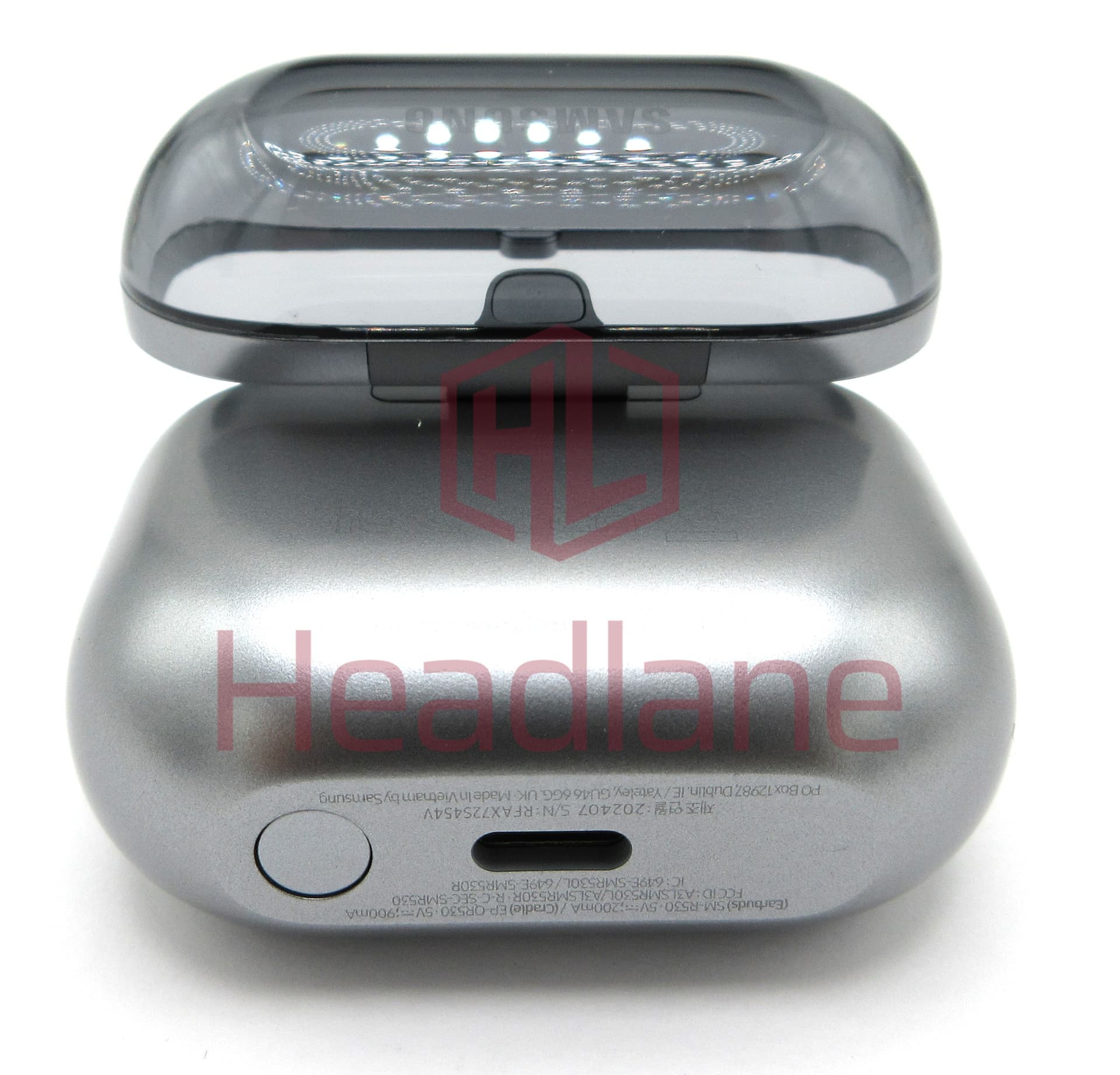 Samsung SM-R530 Galaxy Buds3 Charging Case / Cradle - Silver - view 3