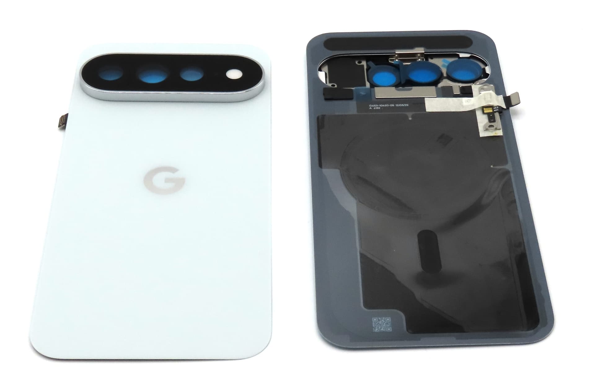 Google Pixel 11 Pro XL Back / Battery Cover - Fog - view 3
