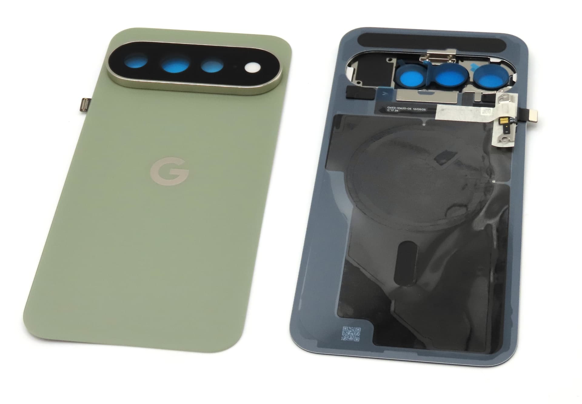 Google Pixel 11 Pro XL Back / Battery Cover - Olive - view 2