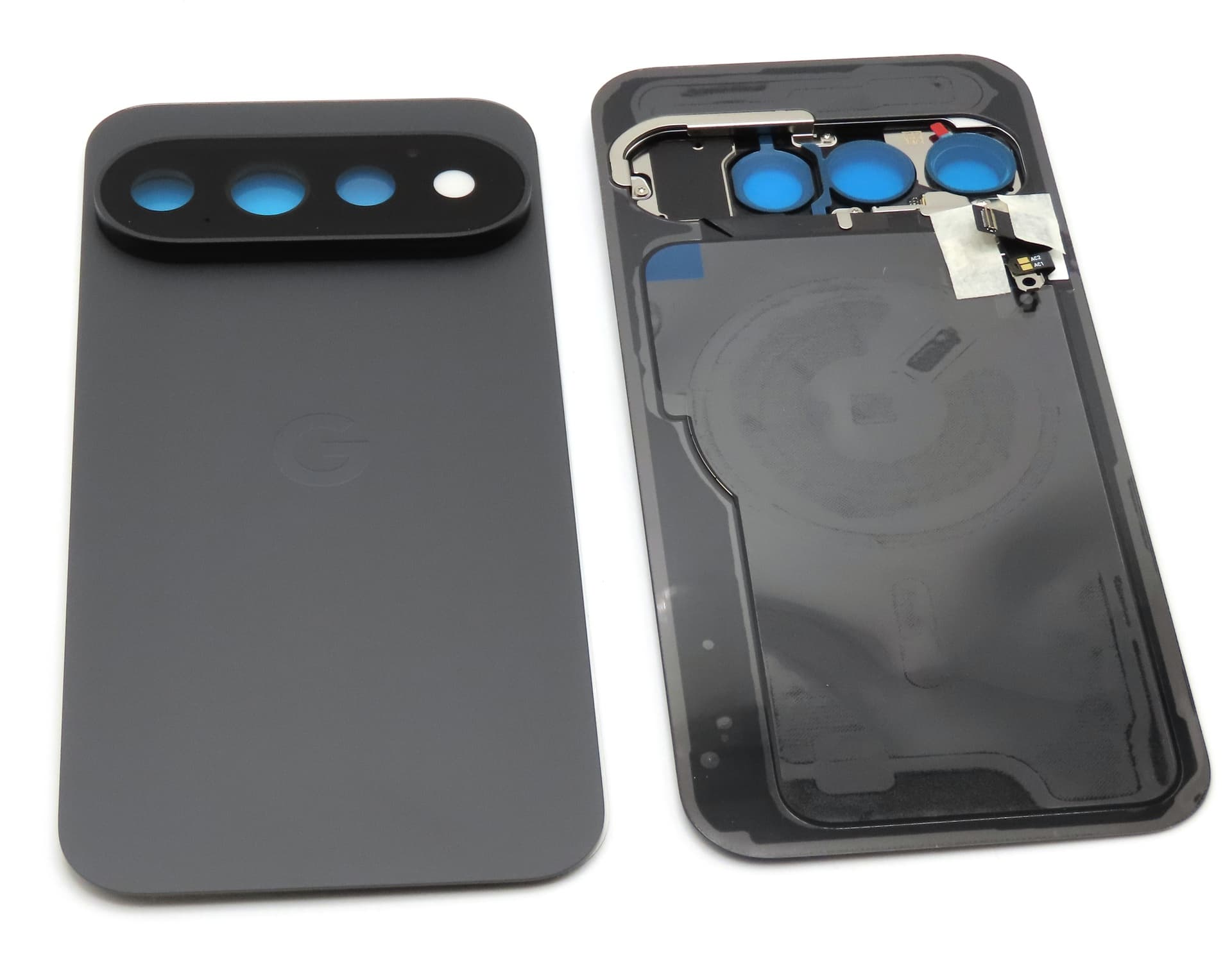 Google Pixel 11 Pro Back / Battery Cover - Obsidian (Matte) - view 3
