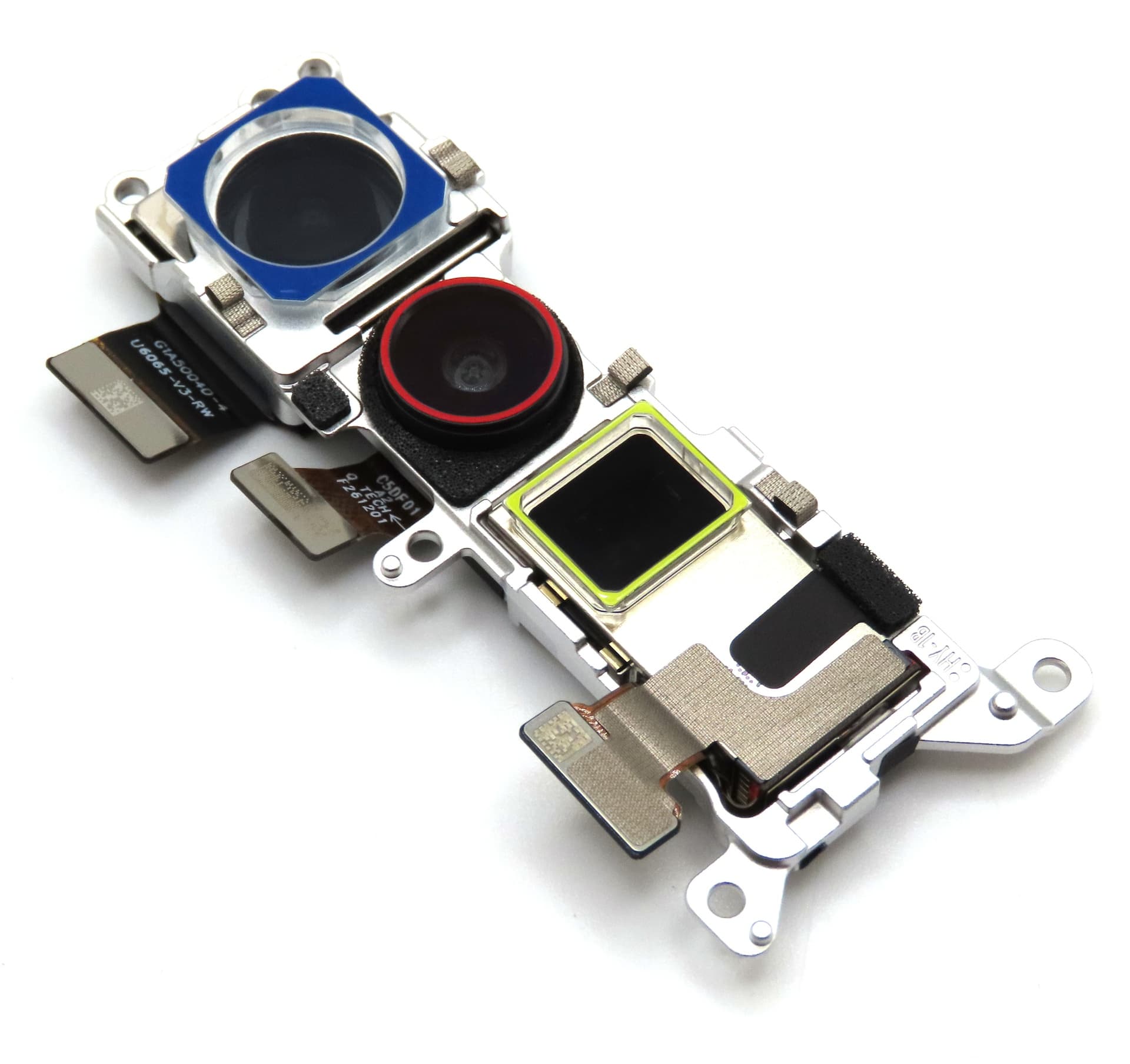 Google Pixel 11 Rear Triple Camera Module - view 2
