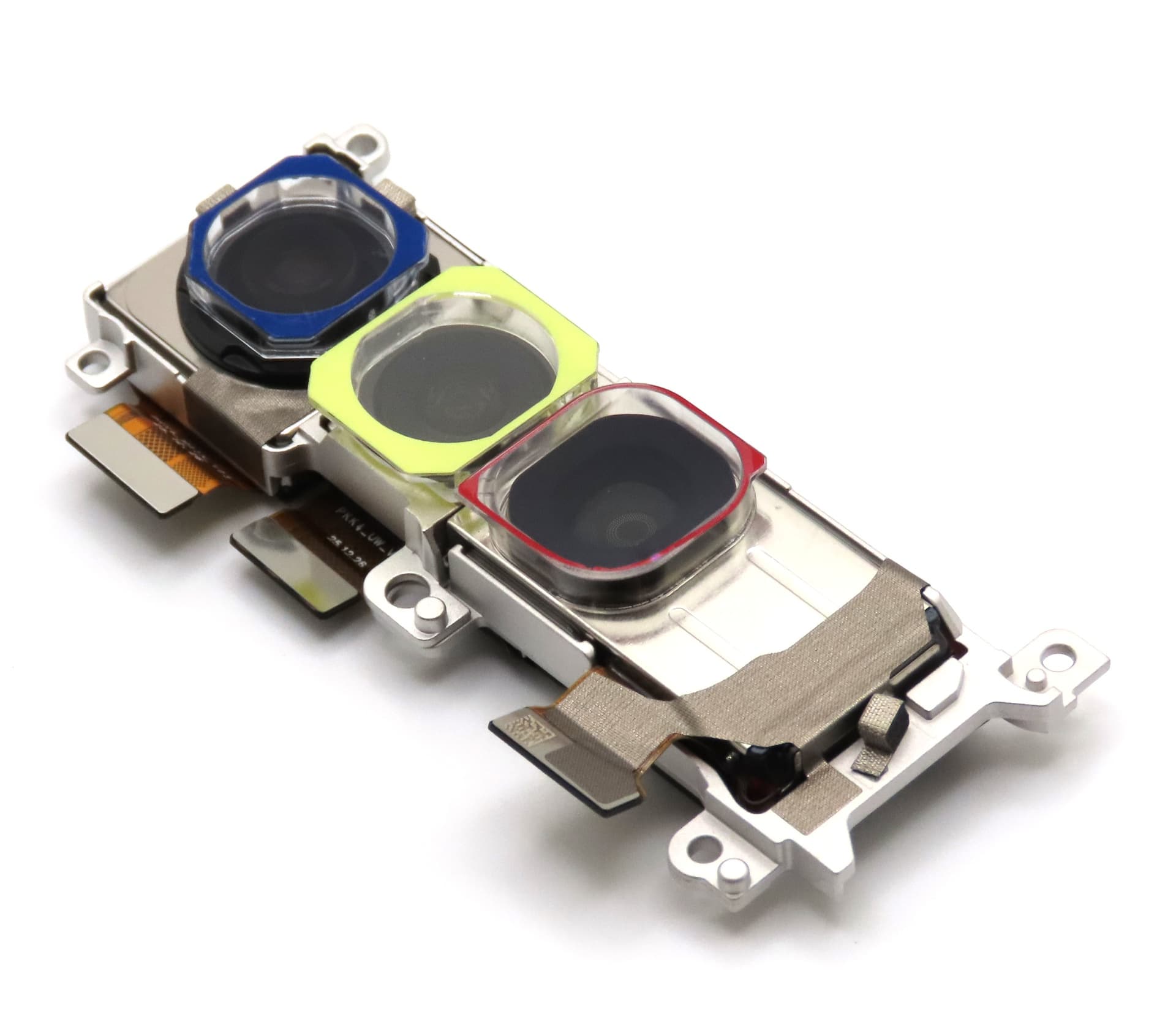 Google Pixel 11 Pro XL Rear Triple Camera Module - view 2