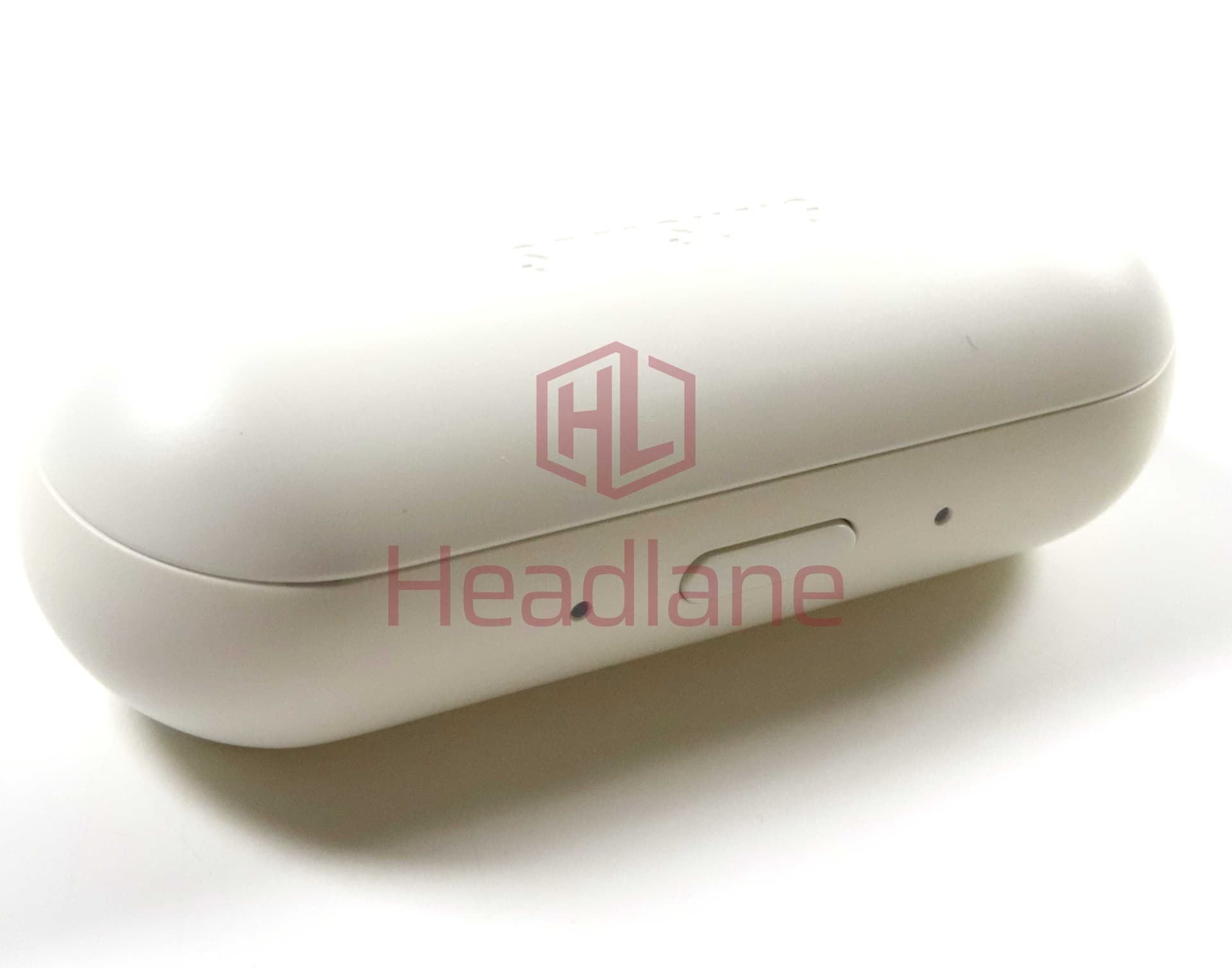 Samsung SM-R150 Gear IconX Charging Cradle / Case - White - GH82-15618A - Samsung Replacement Part