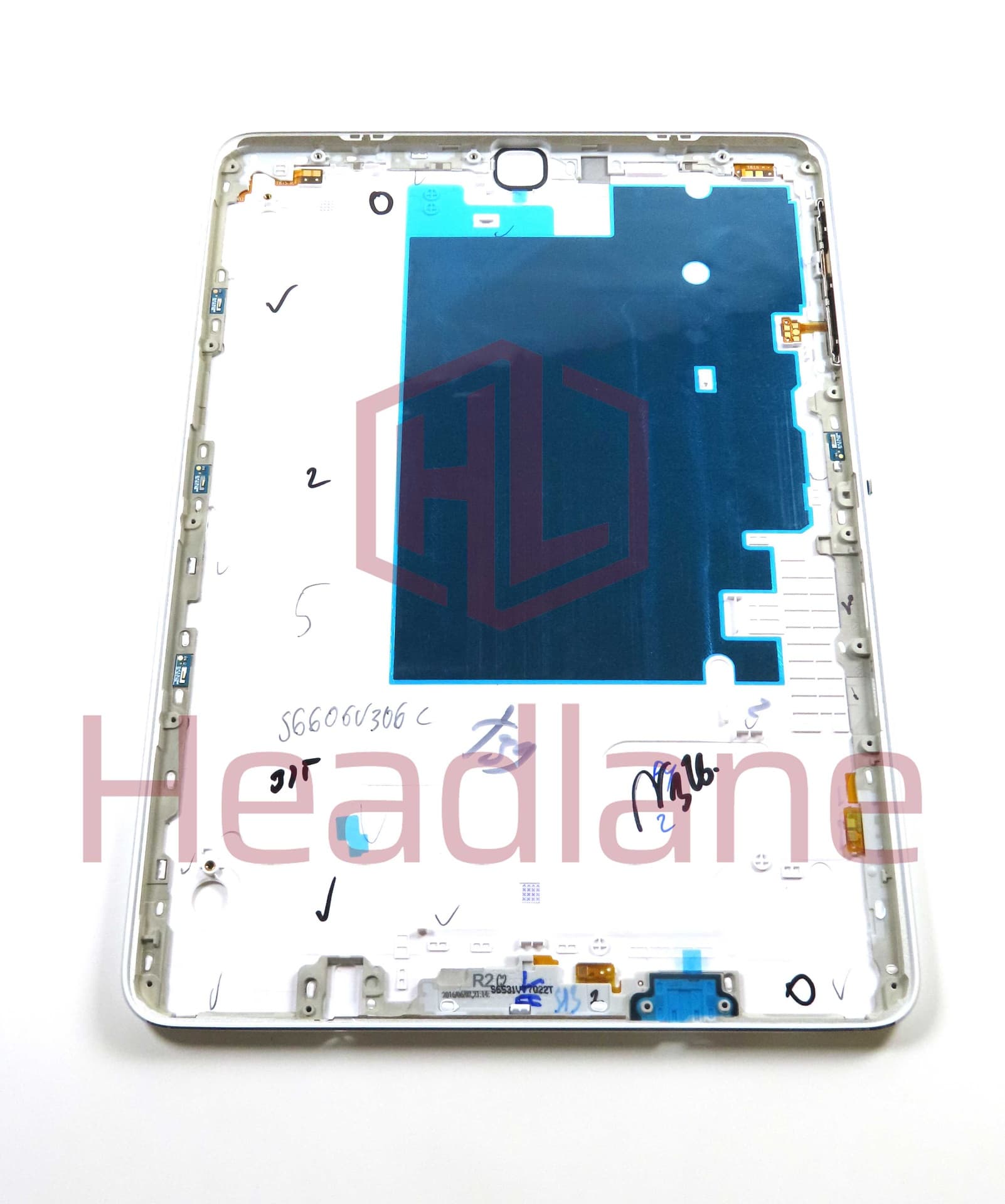 Samsung SM-T819 Galaxy Tab S2 9.7" Back / Battery Cover - White - GH82-11936B - Samsung Replacement Part