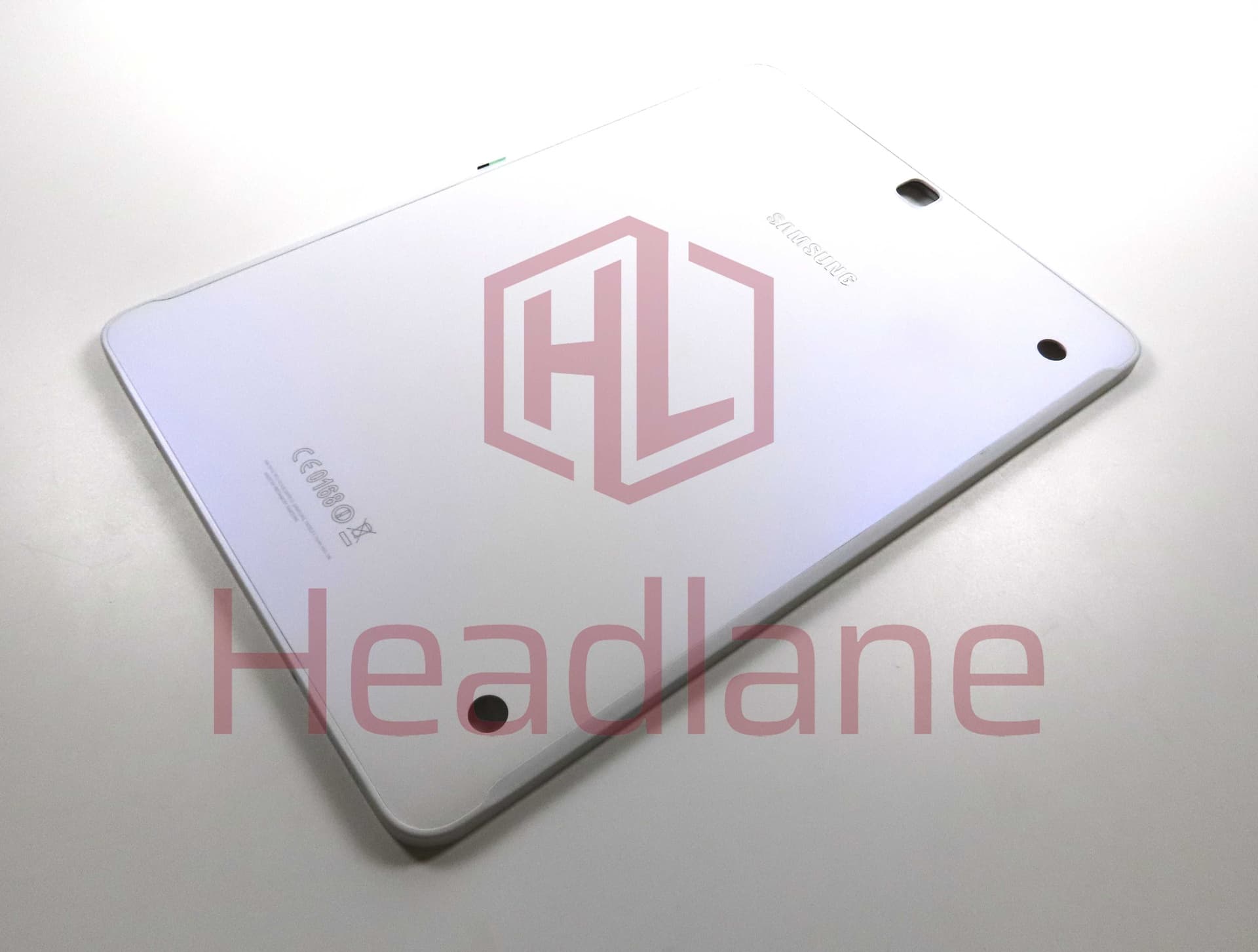 Samsung SM-T810 Galaxy Tab S2 9.7" Back / Battery Cover - White - GH82-10313B - Samsung Replacement Part